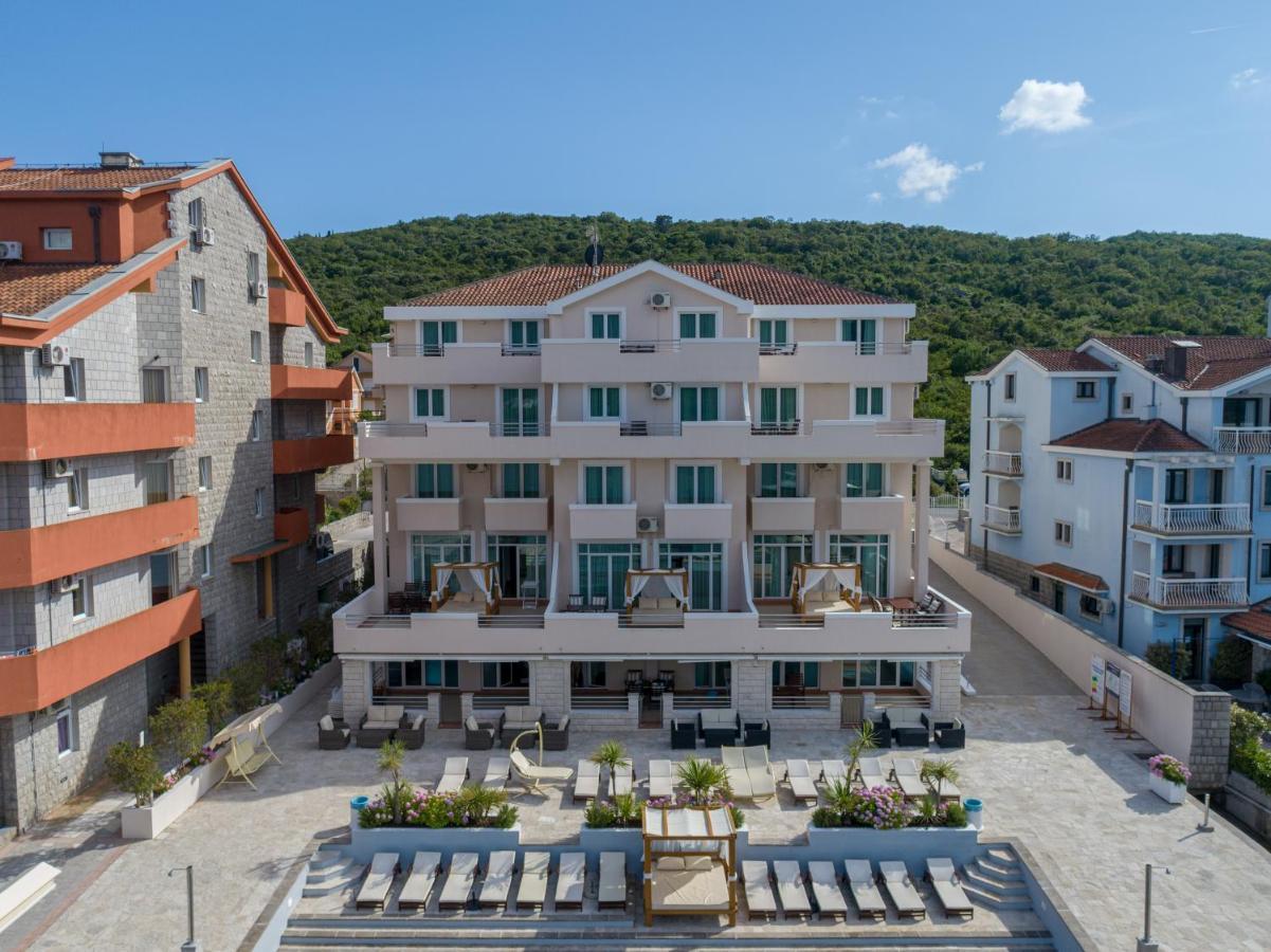 Apartments Adeona Tivat Exterior foto