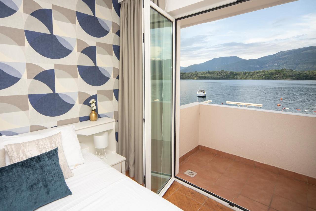 Apartments Adeona Tivat Exterior foto