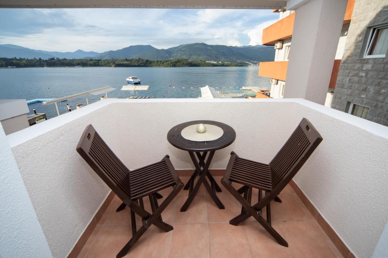 Apartments Adeona Tivat Exterior foto