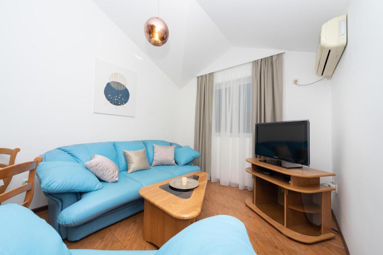 Apartments Adeona Tivat Exterior foto